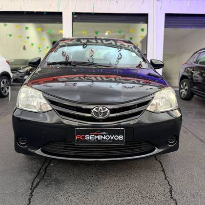 TOYOTA ETIOS 1.5 XS 16V FLEX 4P MANUAL TOYOTA ETIOS 1.5 XS 16V FLEX 4P MANUAL